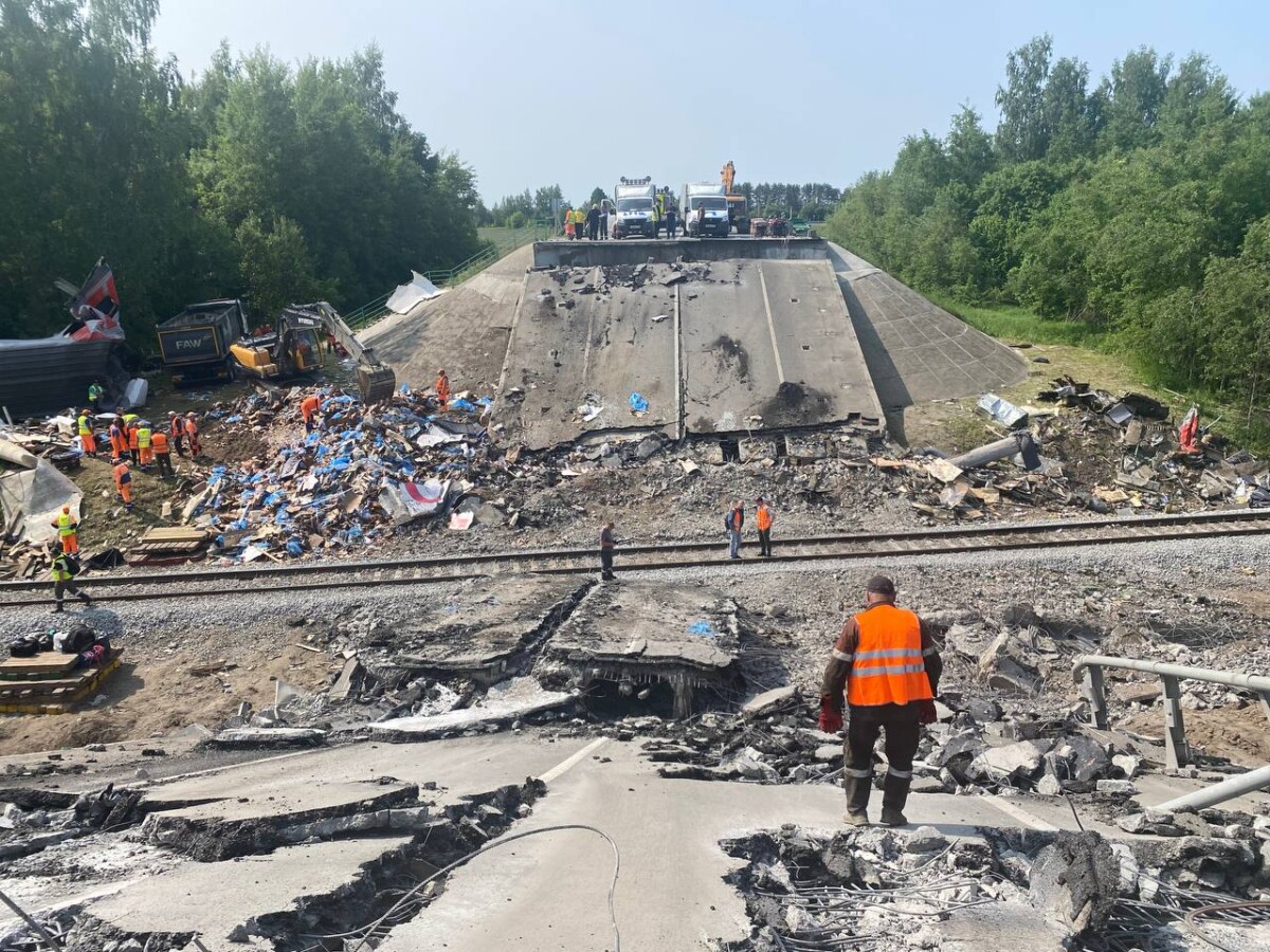 К месту подрыва моста в Выгоничском районе ждут комиссию из Москвы