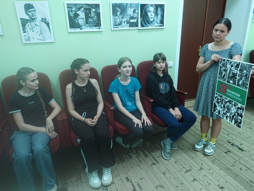 В Дубровском ДК прошёл образовательный урок «Вызываем огонь на себя»