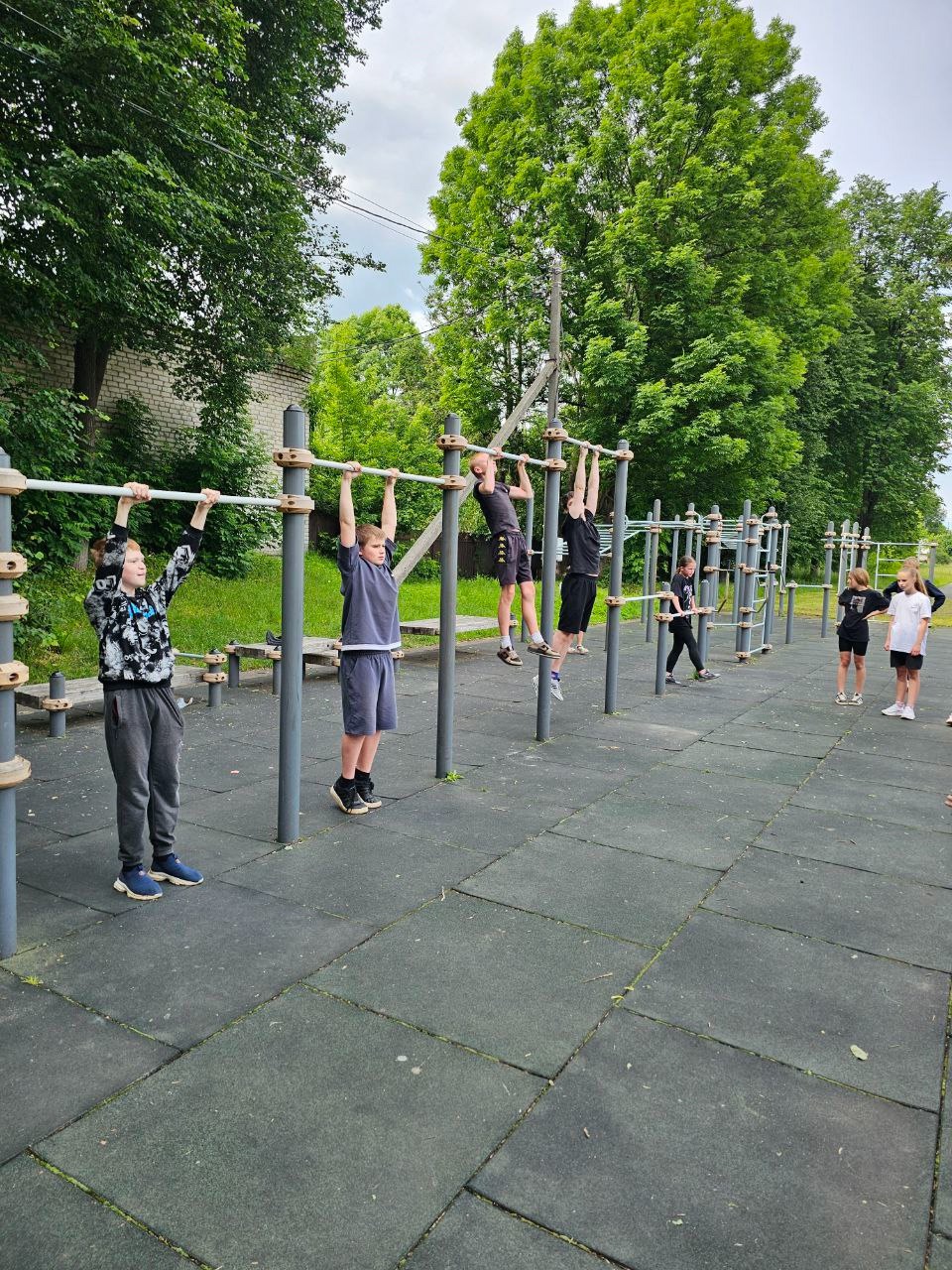 На Дубровском стадионе «Труд» Дубровка прошло легкоатлетическое многоборье