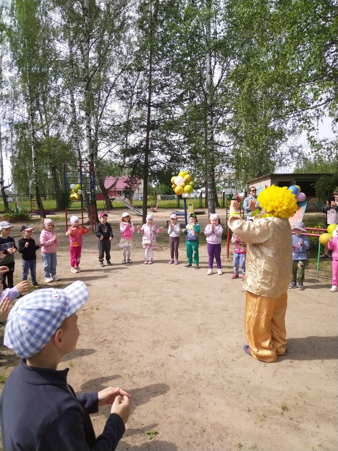 Для воспитанников Дубровского детского сада № 2 прошло мероприятие «Я живу в России!»
