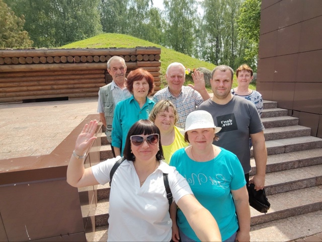 Коллектив ГКУ «ЦЗН Дубровского района» совершил экскурсию на Безымянную высоту