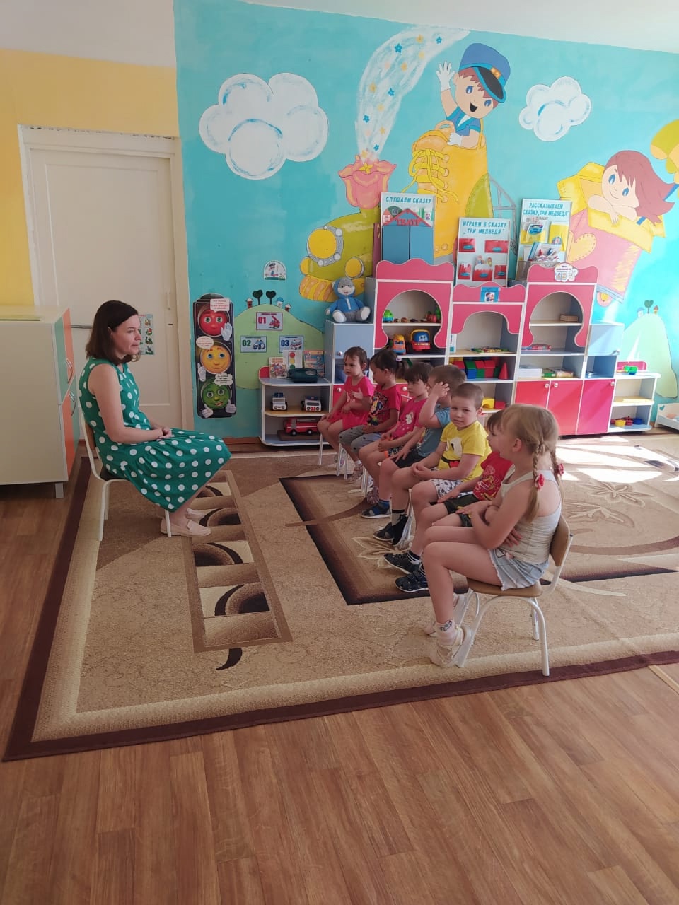 Для воспитанников Дубровского детского сада №2 «Ромашка» состоялась беседа «Моя семья»