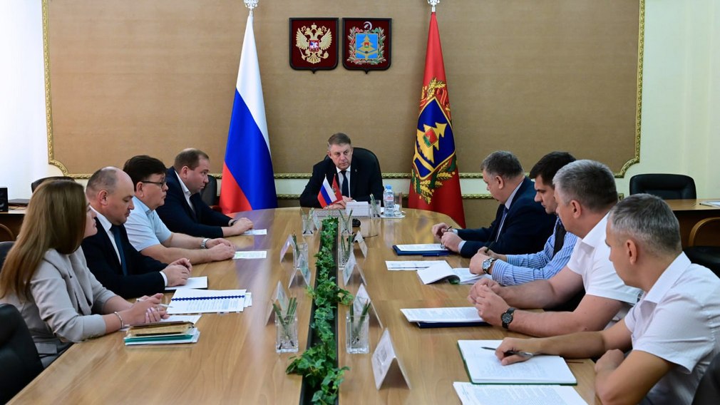 В региональном правительстве прошло обсуждение реконструкцию аэропорта «Брянск»