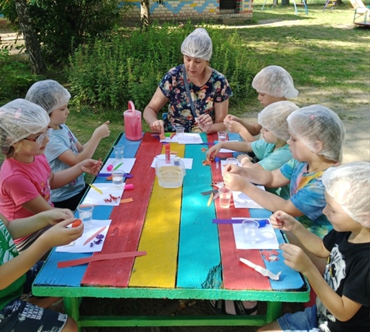 Для воспитанников Дубровского детского сада № 2 «Ромашка» проходит неделя экспериментов