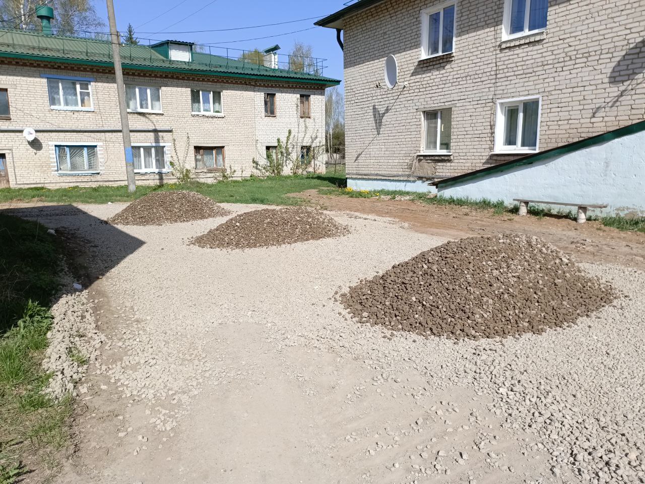 В Дубровке благоустроены дворовые территории