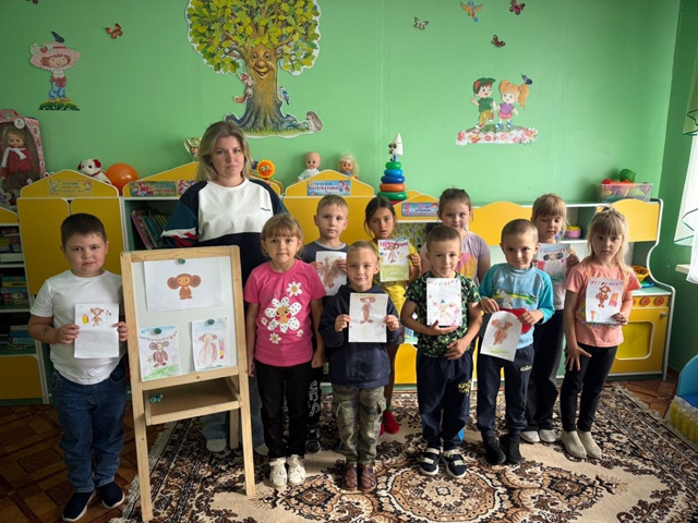 Воспитанники МБОУ Дубровской № 1 СОШ отметили День рождения Чебурашки