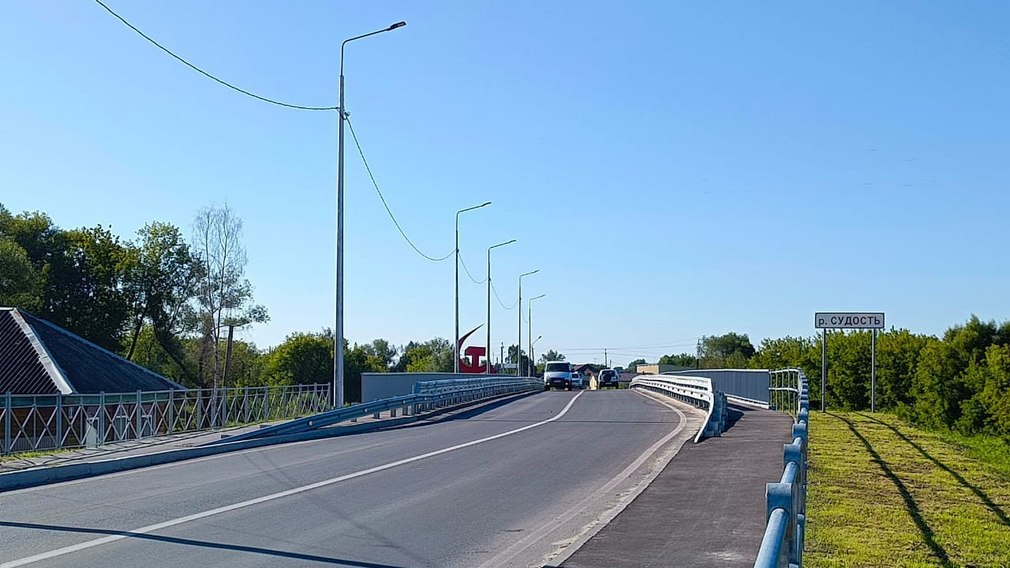 В Почепе по нацпроекту отремонтировали мост через реку Судость