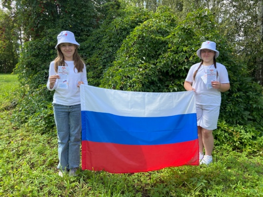 Учащиеся Пеклинской СОШ приняли участие во Всероссийской акции «Символ народа»