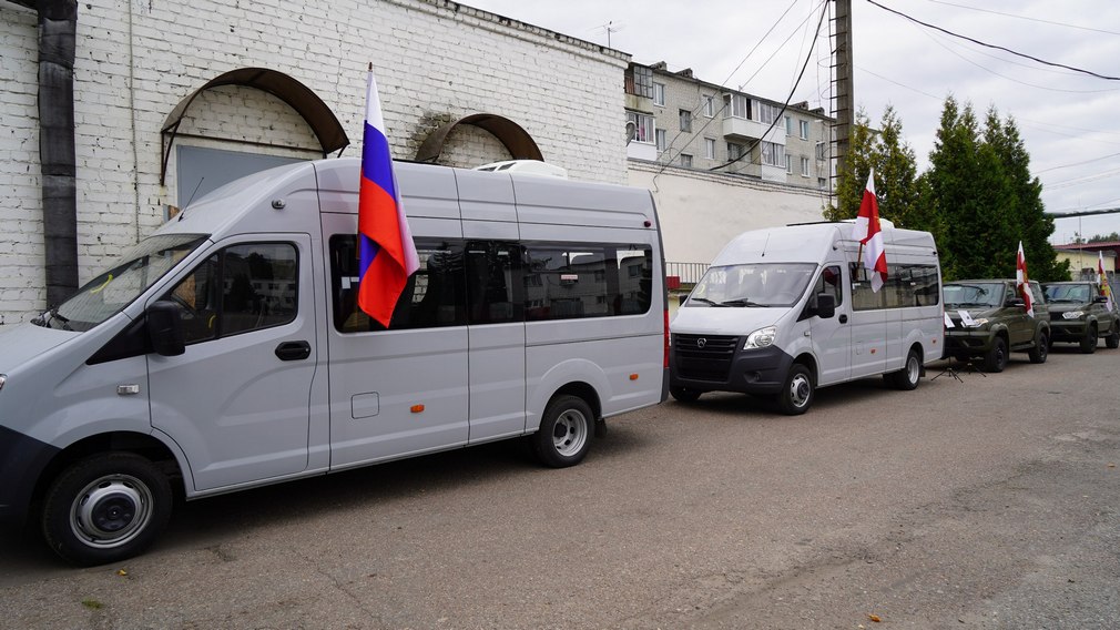 Росгвардия подарила служебный автомобиль брянскому Центру спецназначения «Защита»