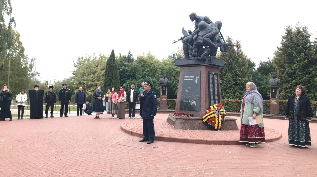 В Брянске стартовало начало фестиваля казачьей культуры «Слетье»