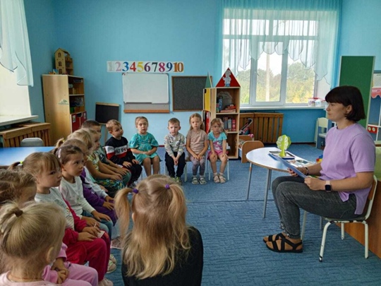 Для воспитанников Дубровского детского сада № 4 прошло занятие, посвященное Дню грамотности