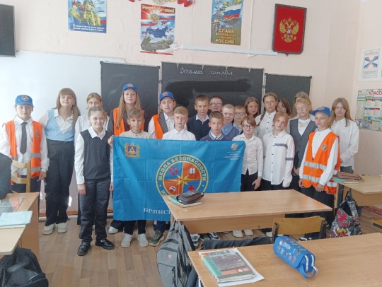 Учащиеся Дубровской № 1 провели классный час, посвященный Дню грамотности