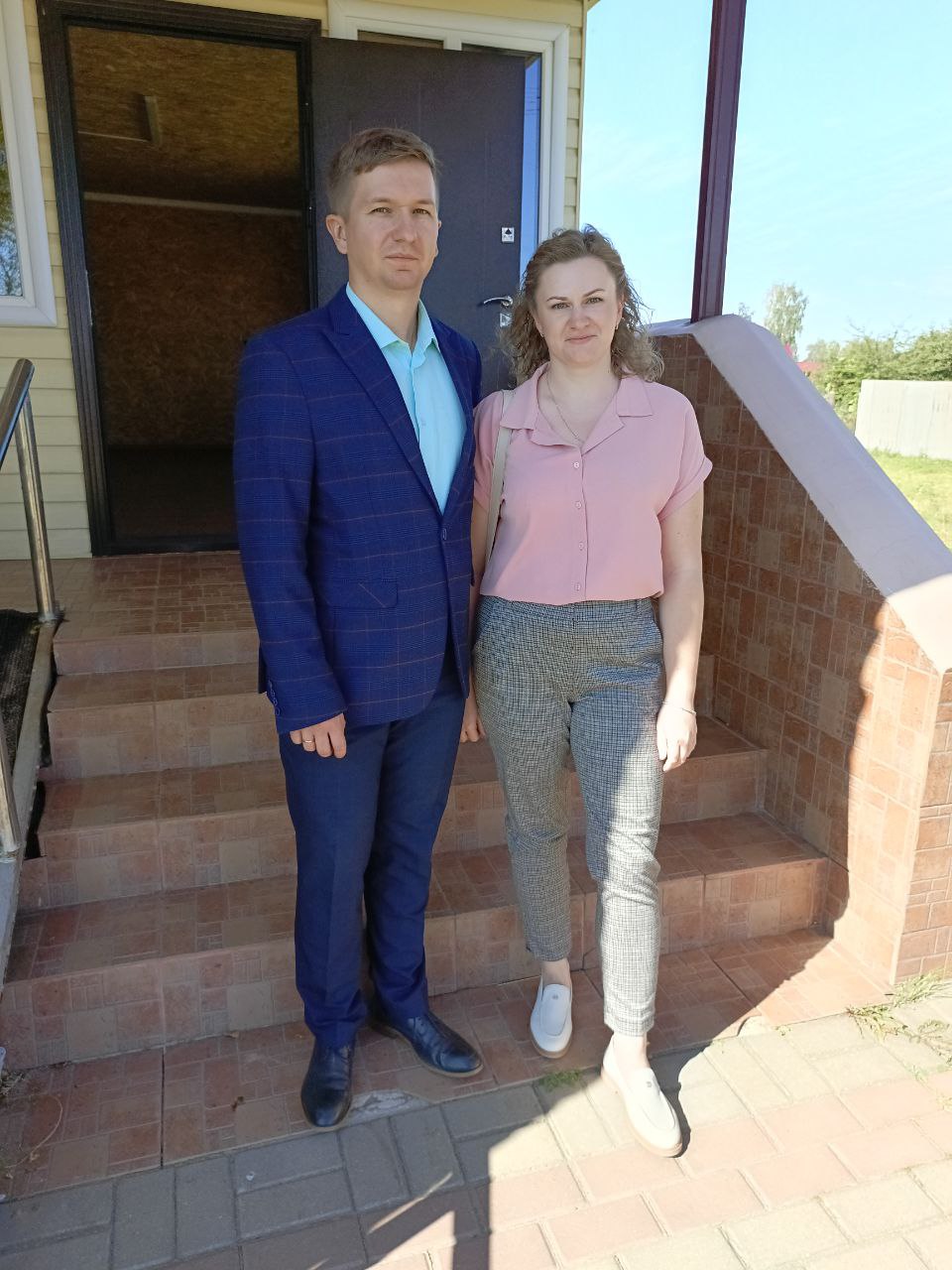 На дубровском избирательном участке проголосовала семья врачей