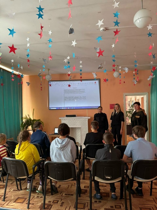 Для воспитанников ГБУ КЦСОН Дубровского района состоялась Декада антитеррористической и антикриминальной безопасности несовершеннолетних