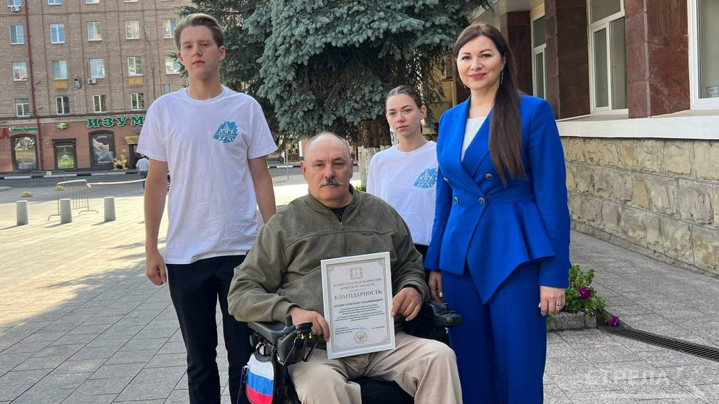 Представитель Всероссийского общества инвалидов Александр Силаев сообщило помощи волонтёров на участках в Брянске