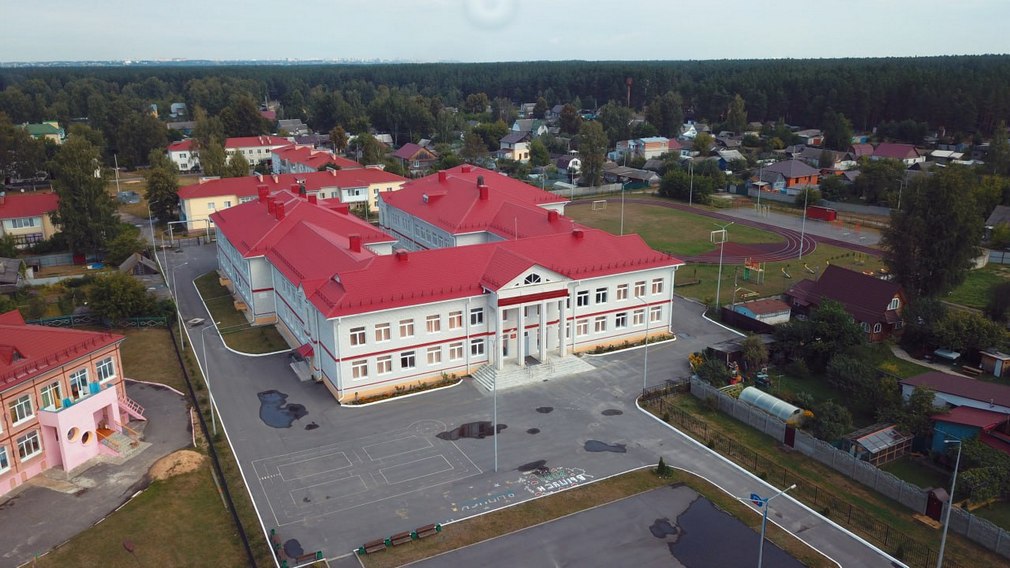 Александр Богомаз посетил с рабочей поездкой Брянский район