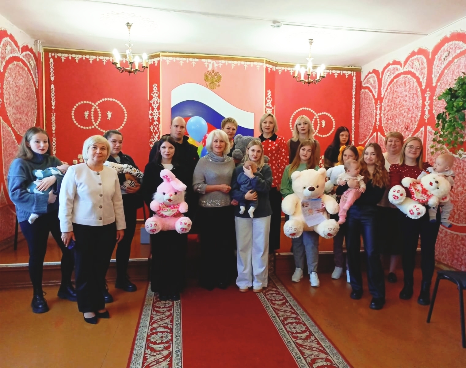 В Дубровском районе состоялось чествование семей, в которых родились первенцы