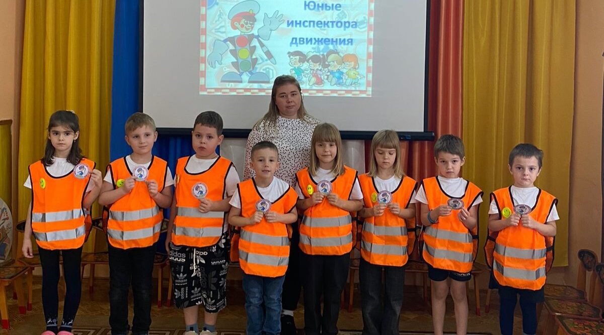 Воспитанники Дубровской № 1 СОШ вступили в отряд ЮИД