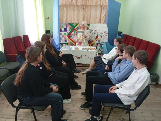 Обычаи русского народа: Вовлечение молодежи в традиции