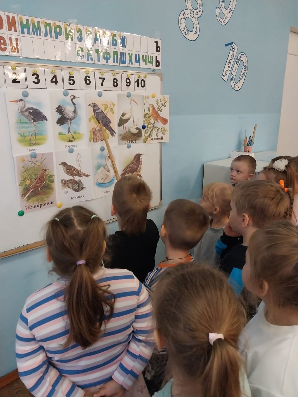 Для воспитанников Дубровского детского сада № 2 «Ромашка» прошел тематический день «Перелётные птицы – наши друзья»