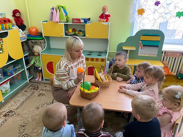 Для воспитанников Дубровской № 1 СОШ состоялась беседа «Что полезно, а что вредно»