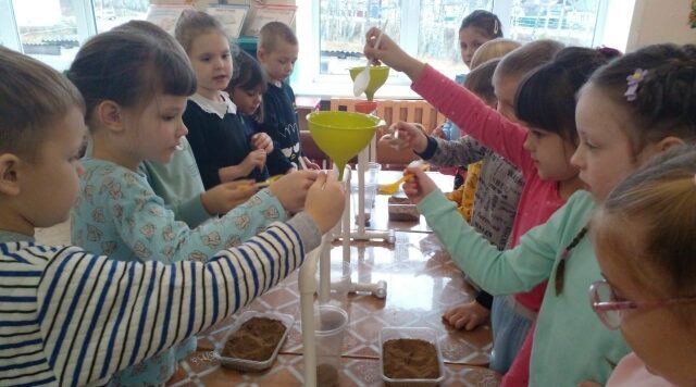 В Дубровском детском саду № 2 проходит тематическая неделя «Полезные ископаемые России»