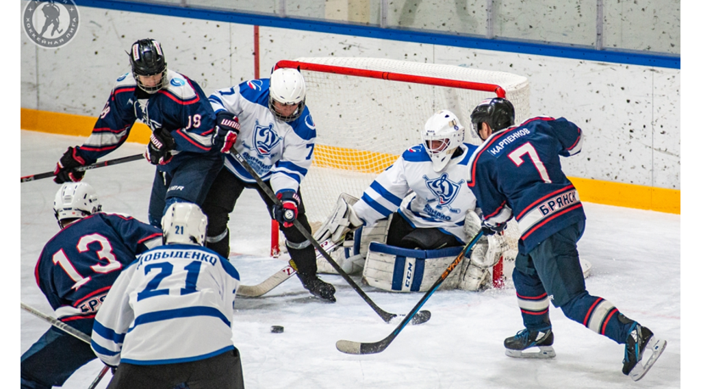 Брянские машиностроители открыли хоккейный сезон победной игрой