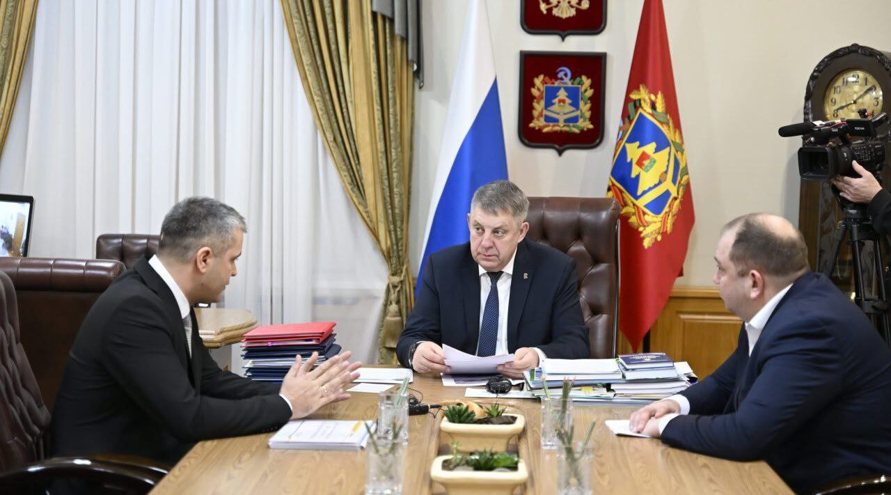 Александр Богомаз встретился с гендиректором Жуковского веломотозавода