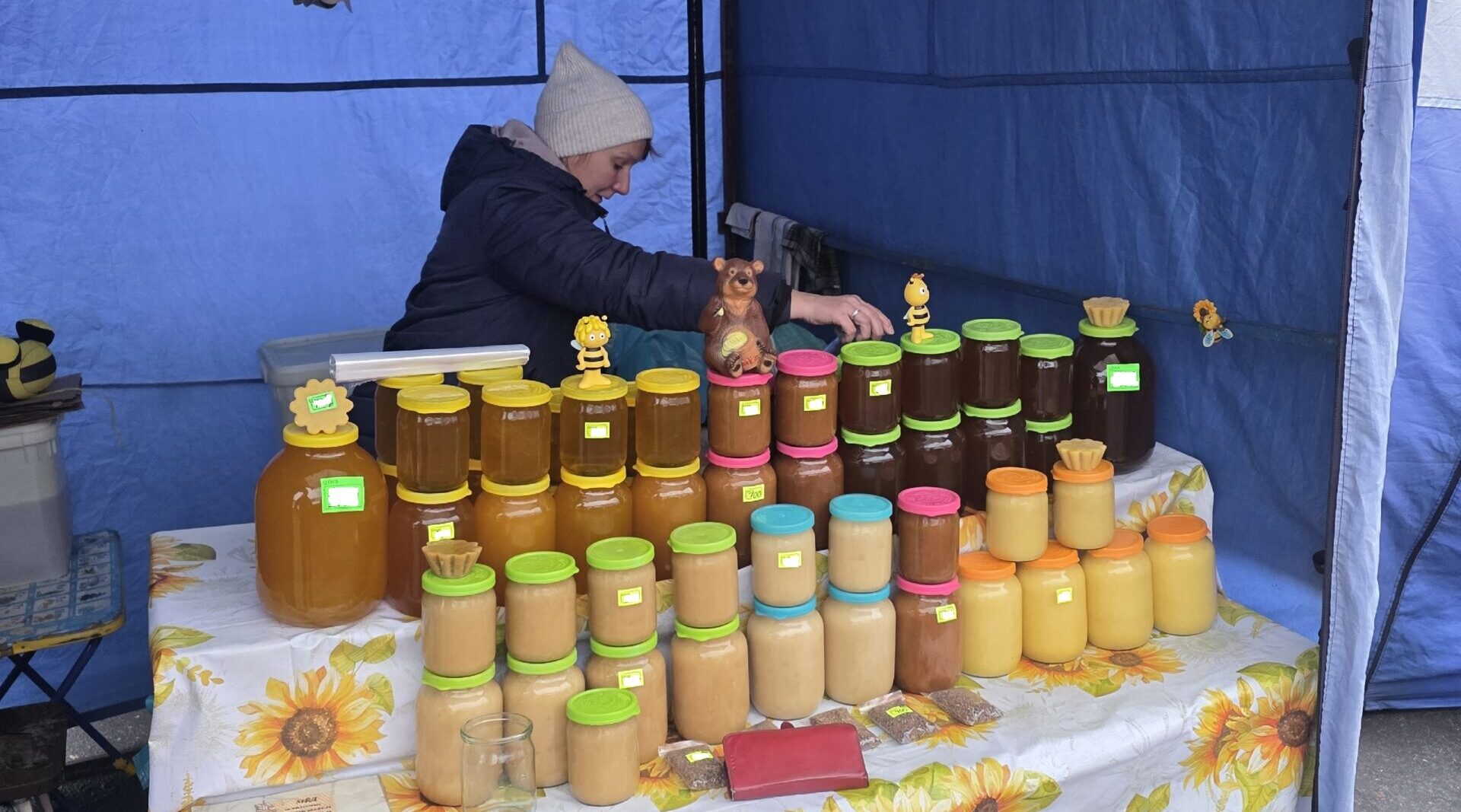В Брянске ярмарки выходного дня продолжают свою работу