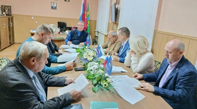 В Дубровском районе прошло заседание Местного политического совета