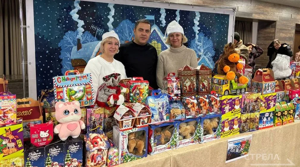 Более 1000 подарков передали жители Брянщины детям из ЛНР и военнослужащим