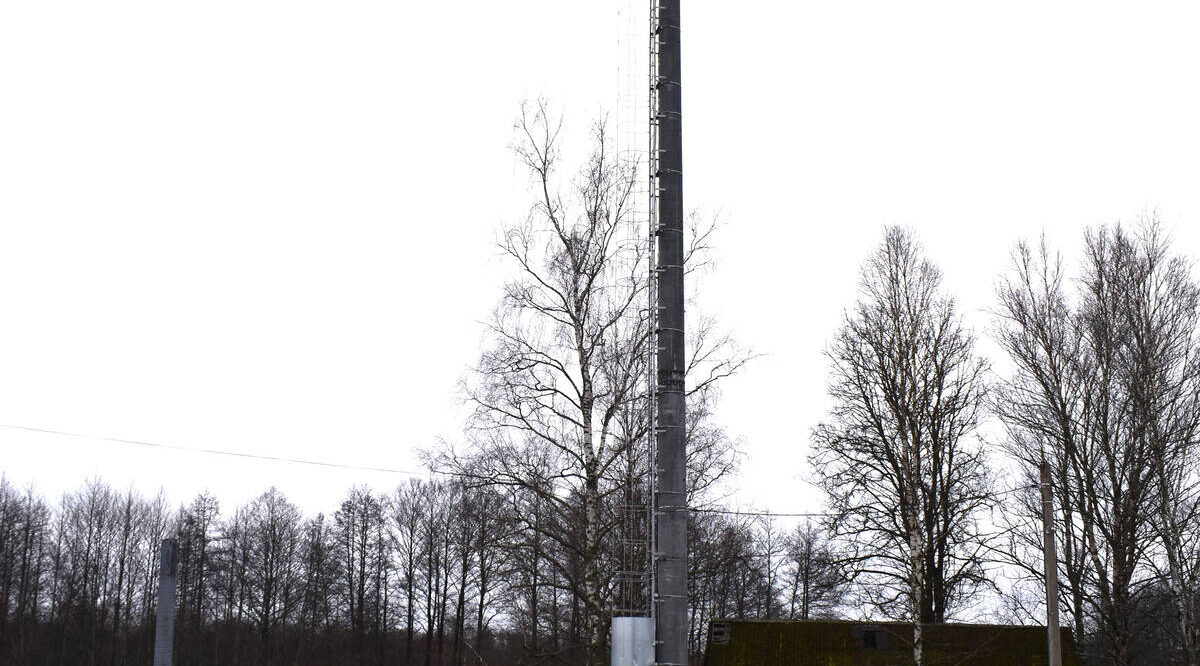 В Павлинках Клетнянского района установили современную вышку сотовой связи