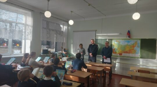 Для учащихся Дубровской № 1 СОШ прошло занятие по железнодорожной безопасности