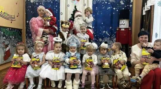 Для воспитанников Дубровской №1 СОШ прошел новогодний утренник