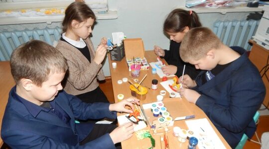 В Рябчинской СОШ состоялся мастер-класс по изготовлению деревянных лошадок