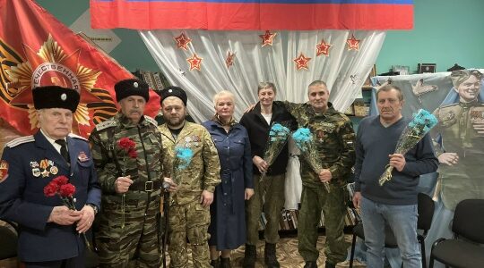 В Рековичской библиотеке состоялся патриотический час «Герои России моей»