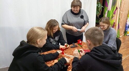 В СП «Рековичский СДК» прошел мастер-класс «Рождественская звезда»