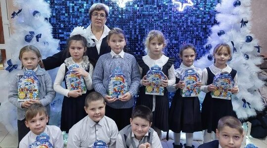 Учащиеся Дубровского района побывали на новогоднем празднике в Брянске