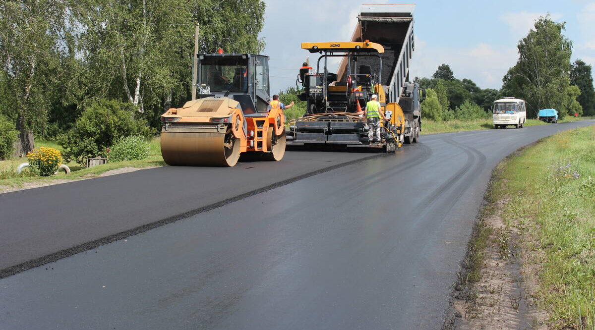 В 2025 году в Суземском районе обновлено более 20 километров дорог