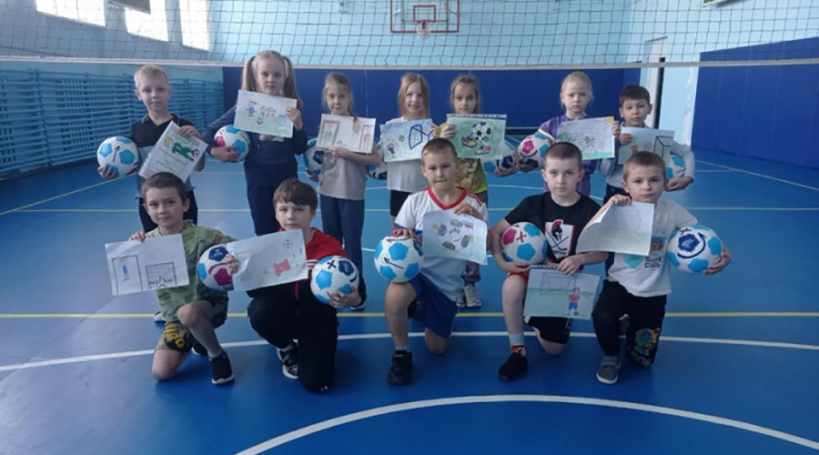 В школах Новозыбковского округа работает проект футбольного союза