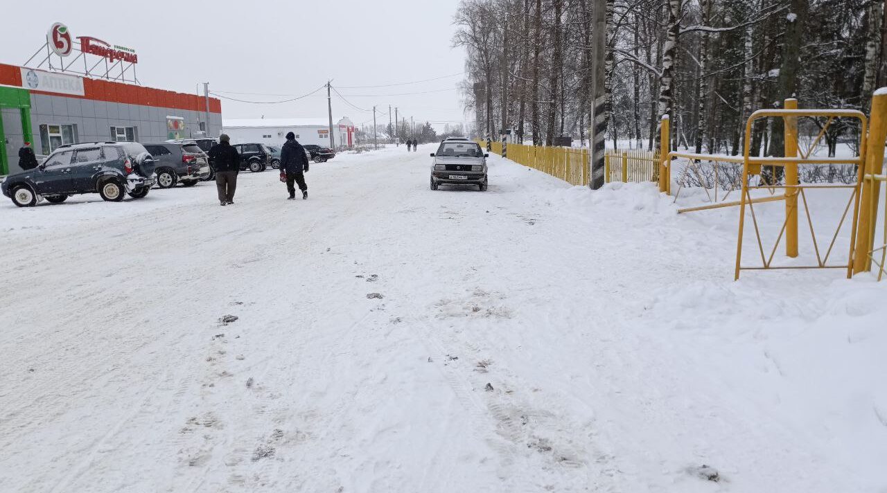 В Дубровском районе продолжается снегопад