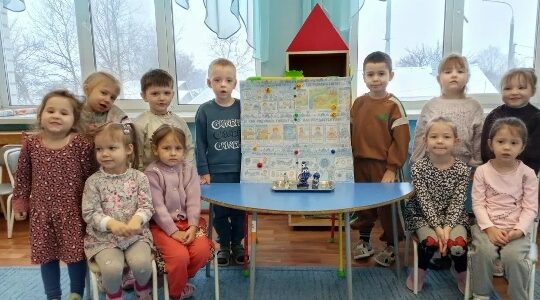 Для воспитанников Дубровского детского сада № 4 состоялось мероприятие «Гжельская роспись»