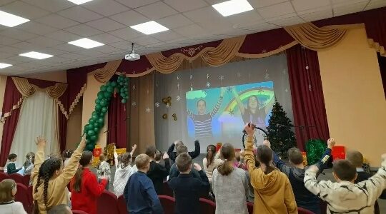 В Дубровской №2 СОШ прошло мероприятие «Рождественские посиделки»