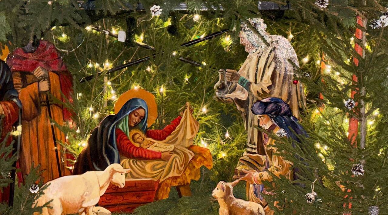 Александр Богомаз поздравил брянцев с Рождеством Христовым