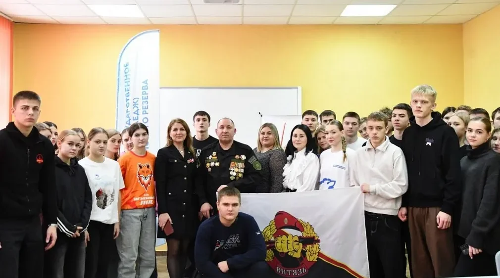 Ветеран СВО Владимир Клевцов встретился со студентами