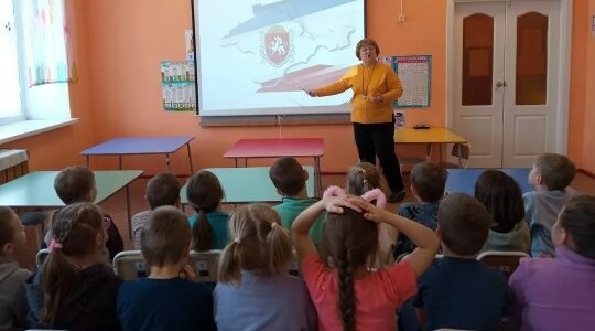 В Дубровском детском саду №4 прошло занятие «20 января – ДЕНЬ РЕСПУБЛИКИ КРЫМ»