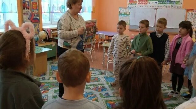 Для воспитанников Дубровского детского сада №4 прошло занятие, посвященное Дню российской печати