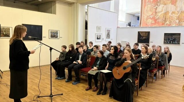 В Брянском областном музее открылась выставка «По страницам Достоевского»