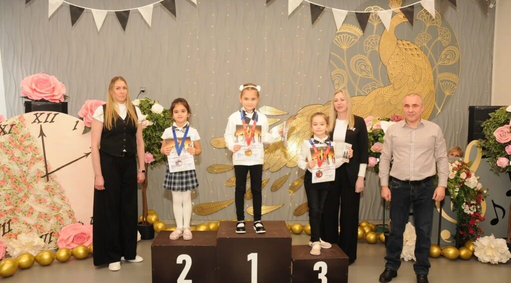 В Брянске наградили самых маленьких шахматных гениев