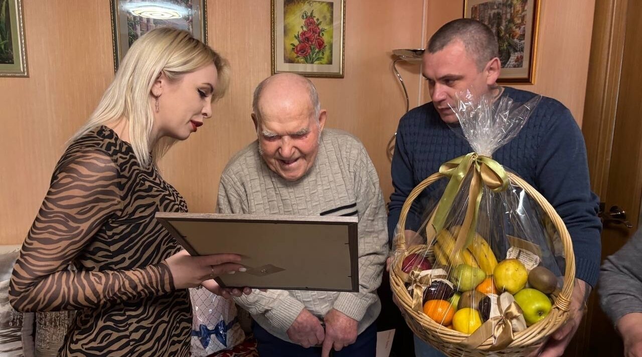 Ветеран Великой Отечественной войны Юрий Егорович празднует 99-летие